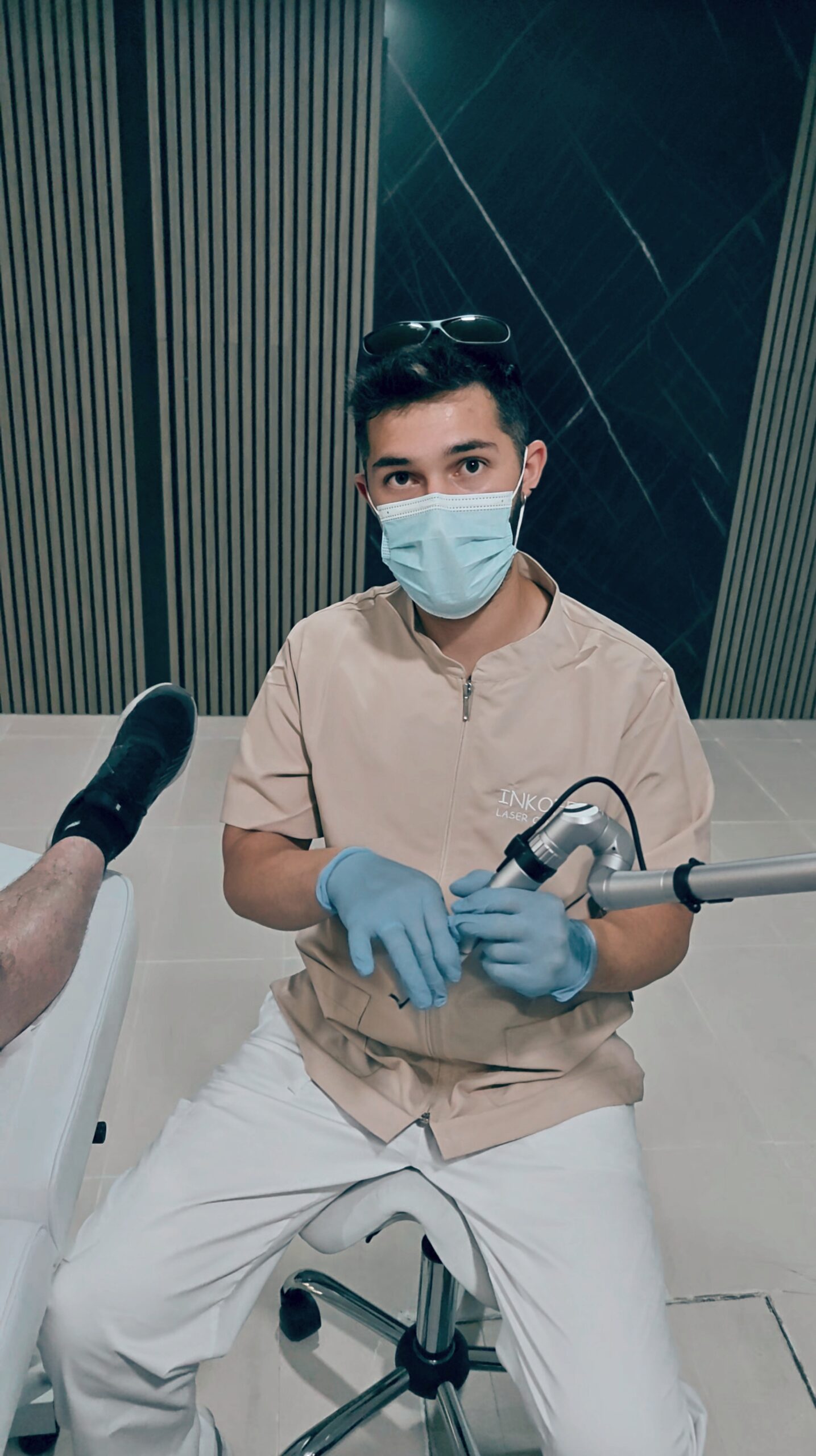 Antonio - Especialista en InkOff Laser Center